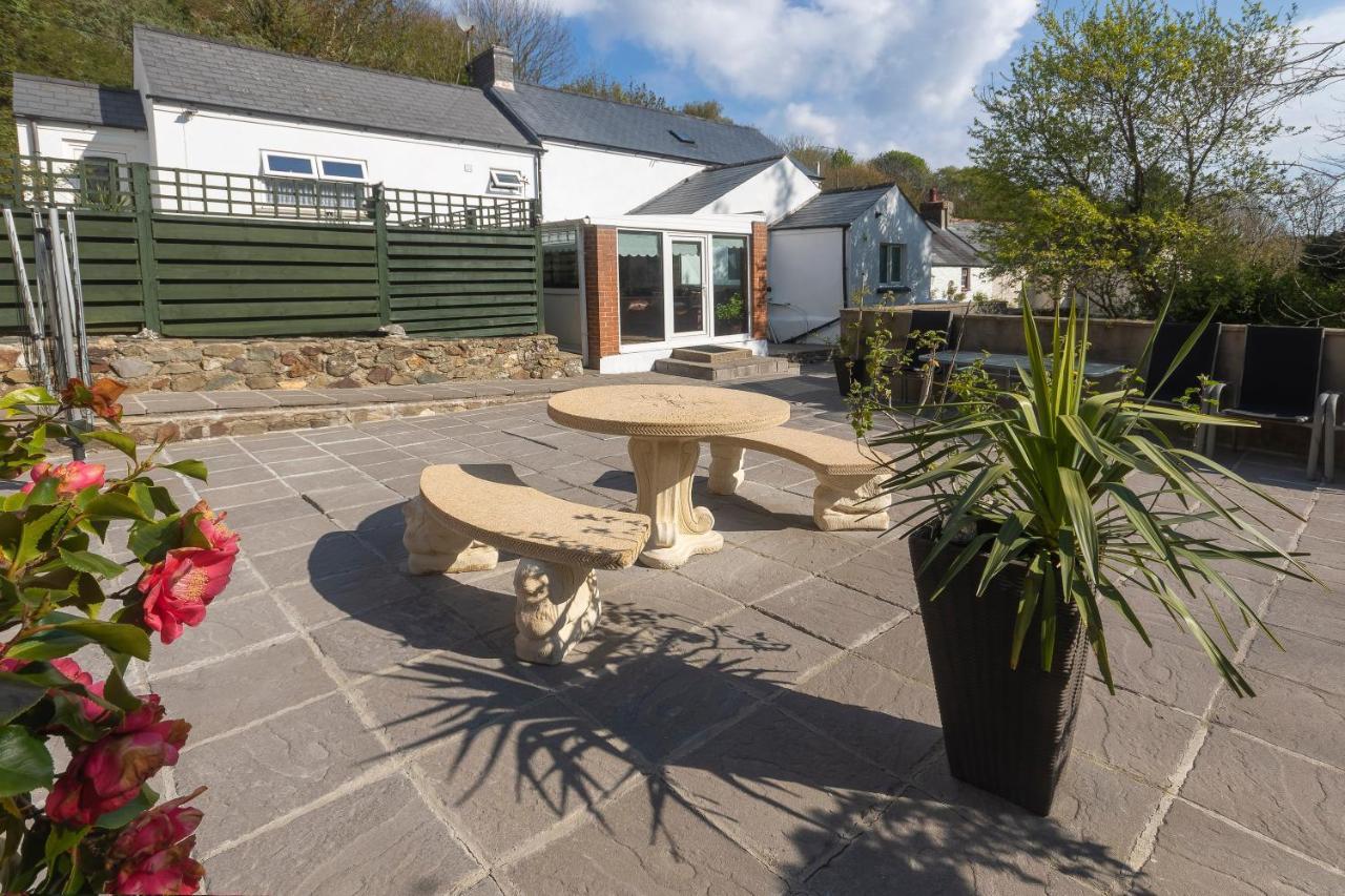 Thorn Cottage Fishguard Exterior photo