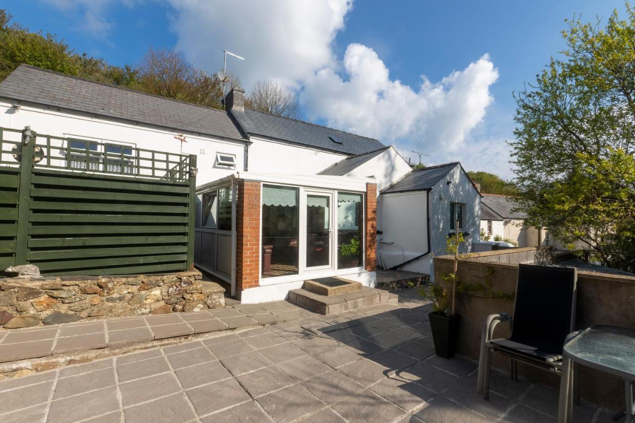 Thorn Cottage Fishguard Exterior photo